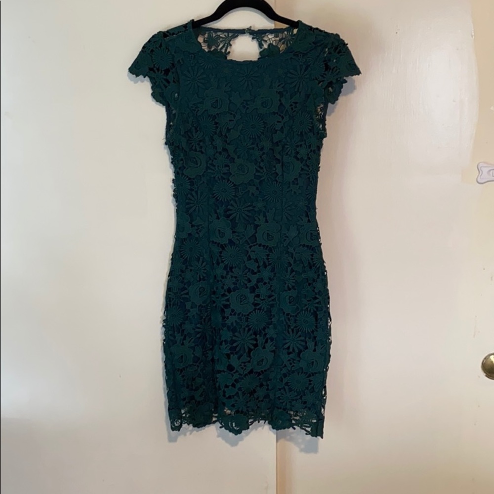 Low back dark green lace mini
